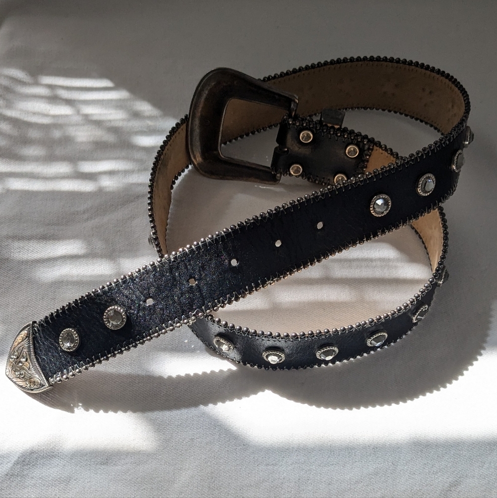 Vintage LeatherRock Black Belt For Women With Studs. Size Midium 34 Made in USA - Picture 4 of 13